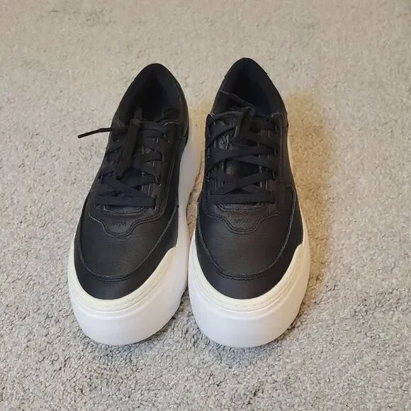 UGG Marin Mega Lace Black/White Platform Sneakers Size 9.5 - Picture 2 of 8